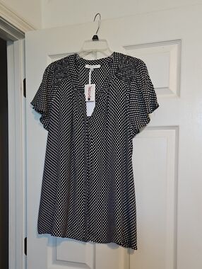 Women’s Black Polka Dot V-Neck Blouse